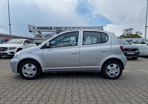 Toyota Yaris cena 6499 przebieg: 166177, rok produkcji 2003 z Daleszyce małe 137